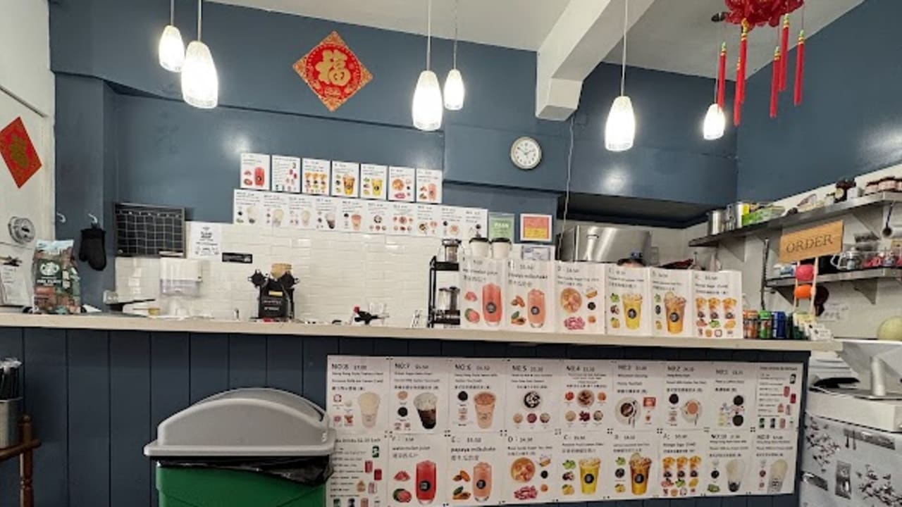 Lady Luck Cafe - Photo 4