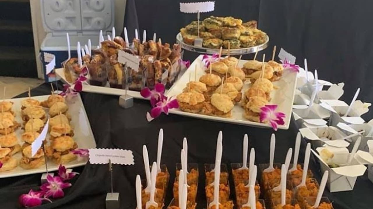 Mingles Tea Bar - Photo 2