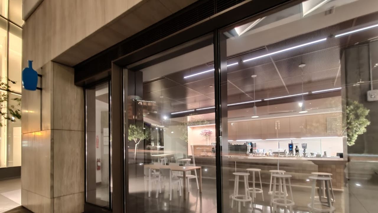 Blue Bottle Coffee - Photo 1