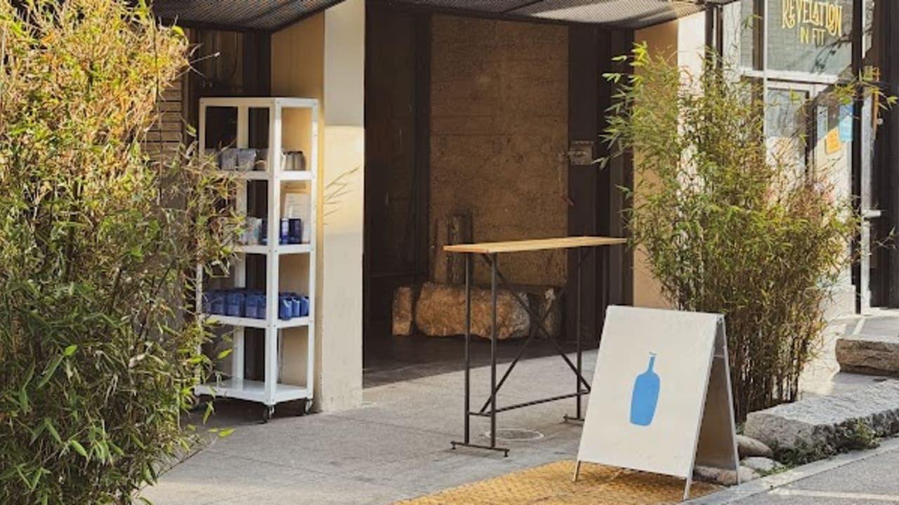 Blue Bottle Coffee - Photo 4