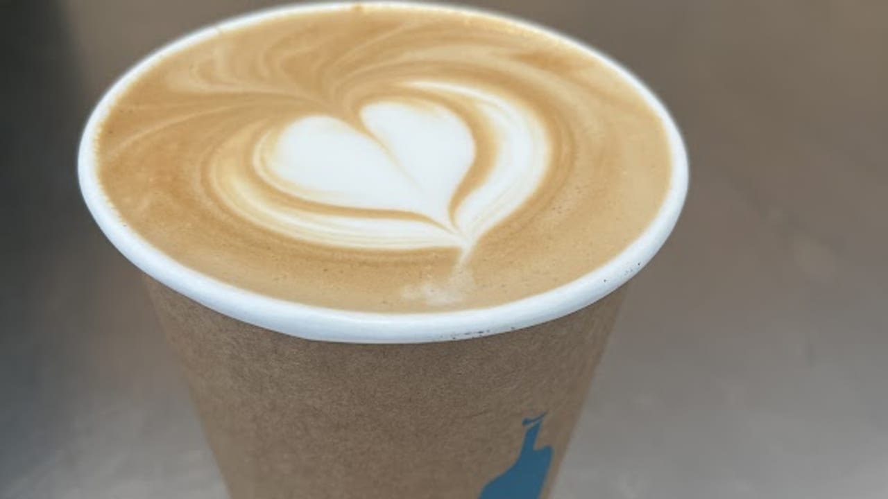 Blue Bottle Coffee - Photo 3