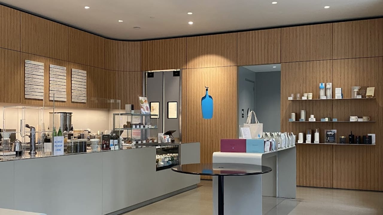 Blue Bottle Coffee - Photo 4