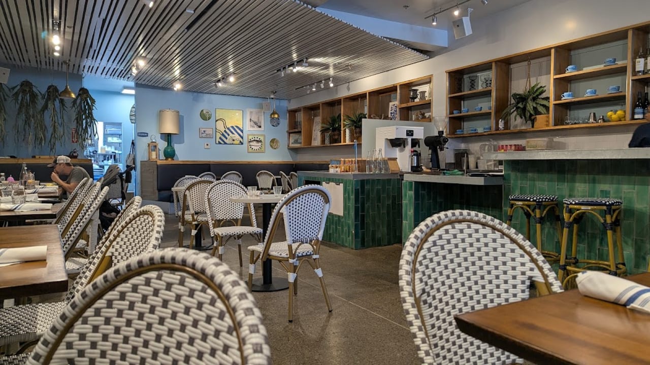 Bluestone Lane - Steiner St Café - Photo 1