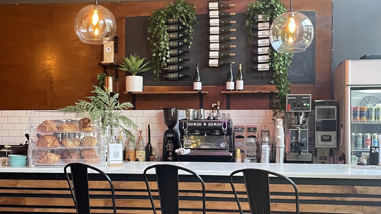 Caffe Valencia - Photo 1