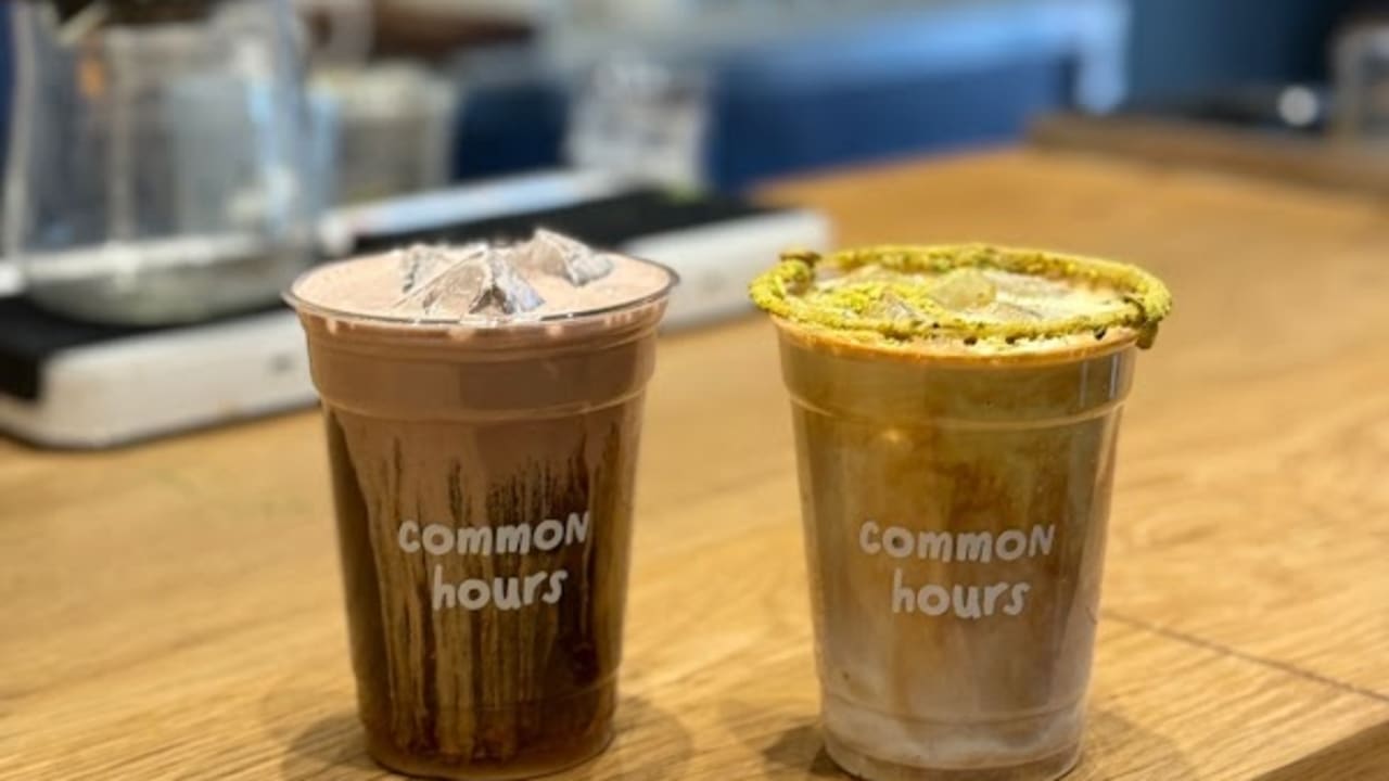 Common Hours - Photo 4