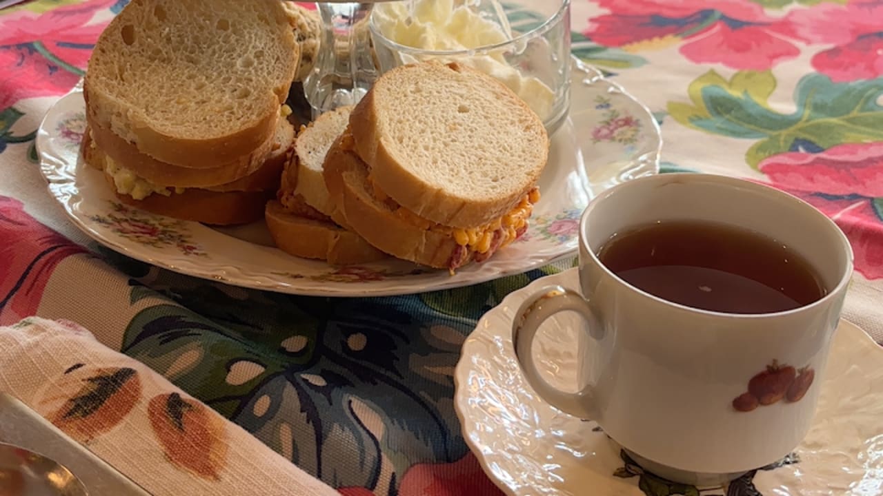 Dr. Bombay's Underwater Tea Party - Photo 5