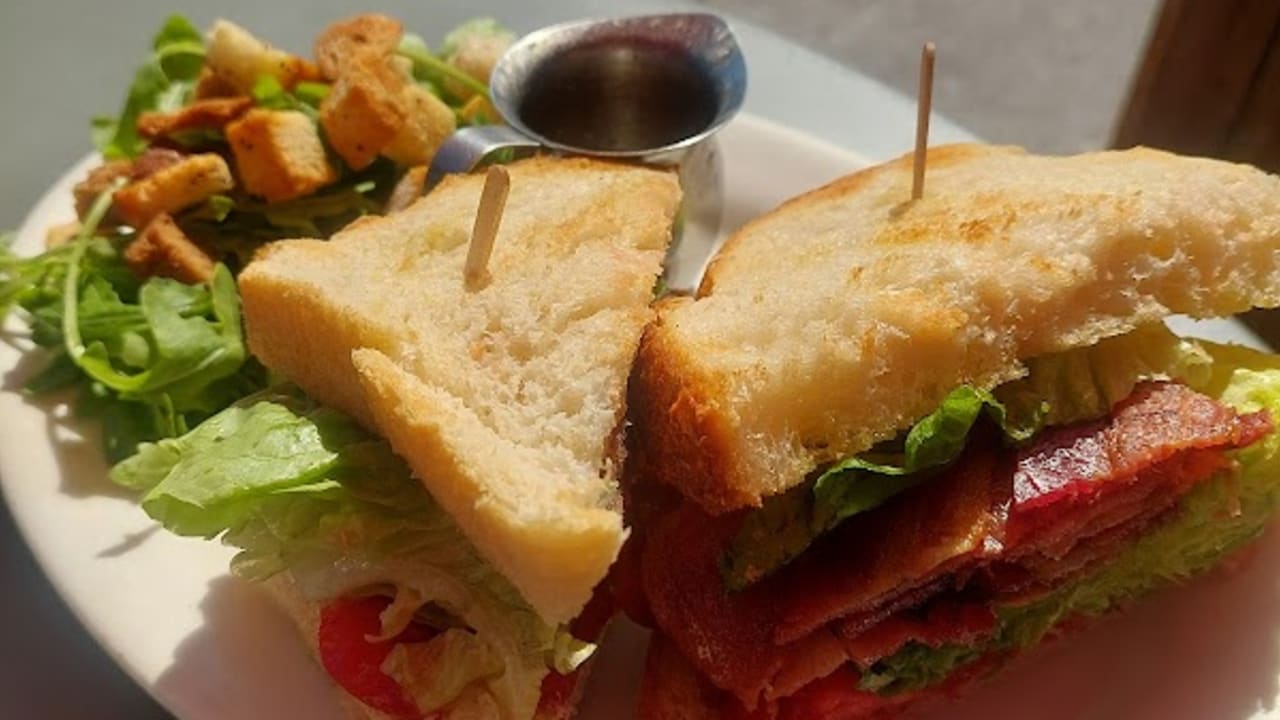 Mercury Cafe - Photo 2