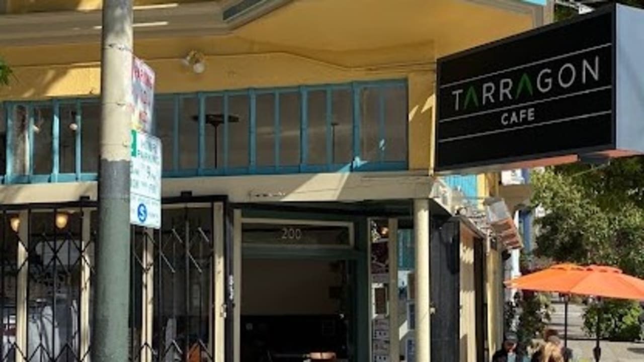 Tarragon Cafe - Photo 4