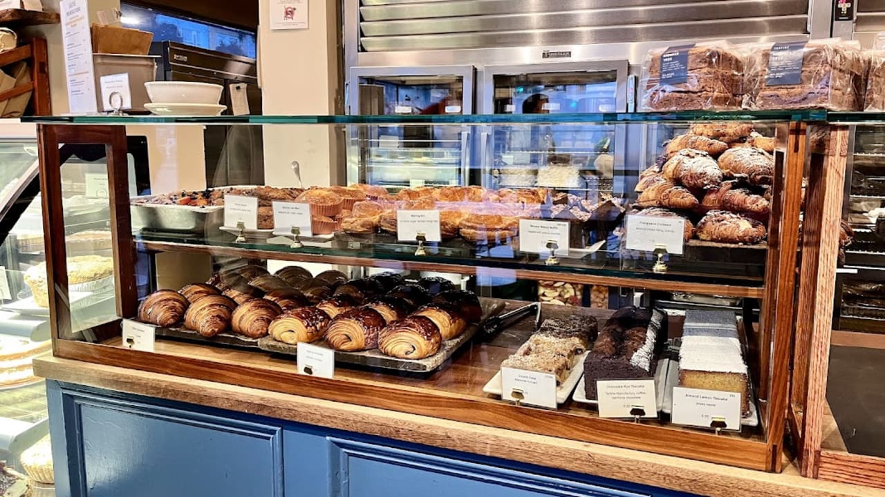 Tartine Bakery - Photo 1
