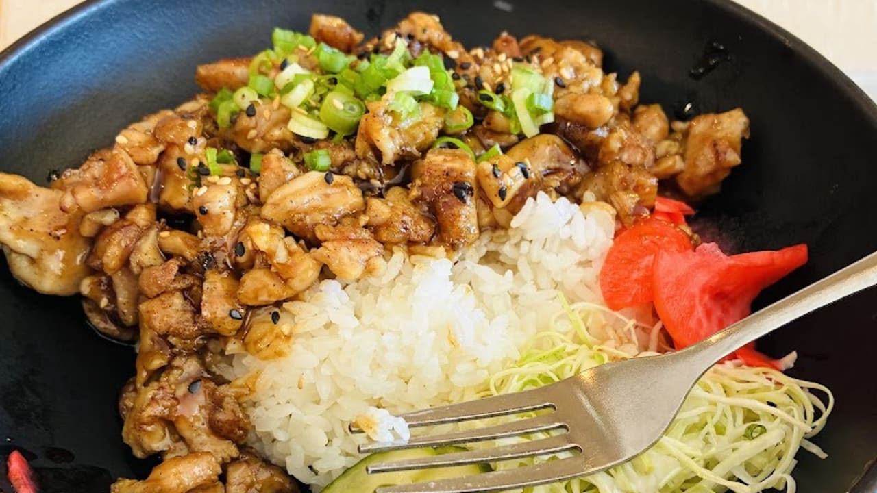 Tenya Japanese Eatery - Photo 3