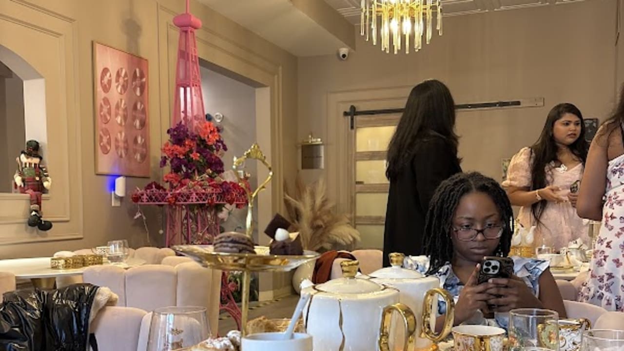The Dirty Tea - Photo 2
