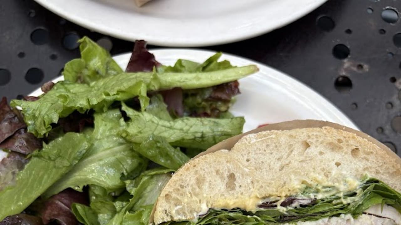 Urth Caffe Santa Monica - Photo 4