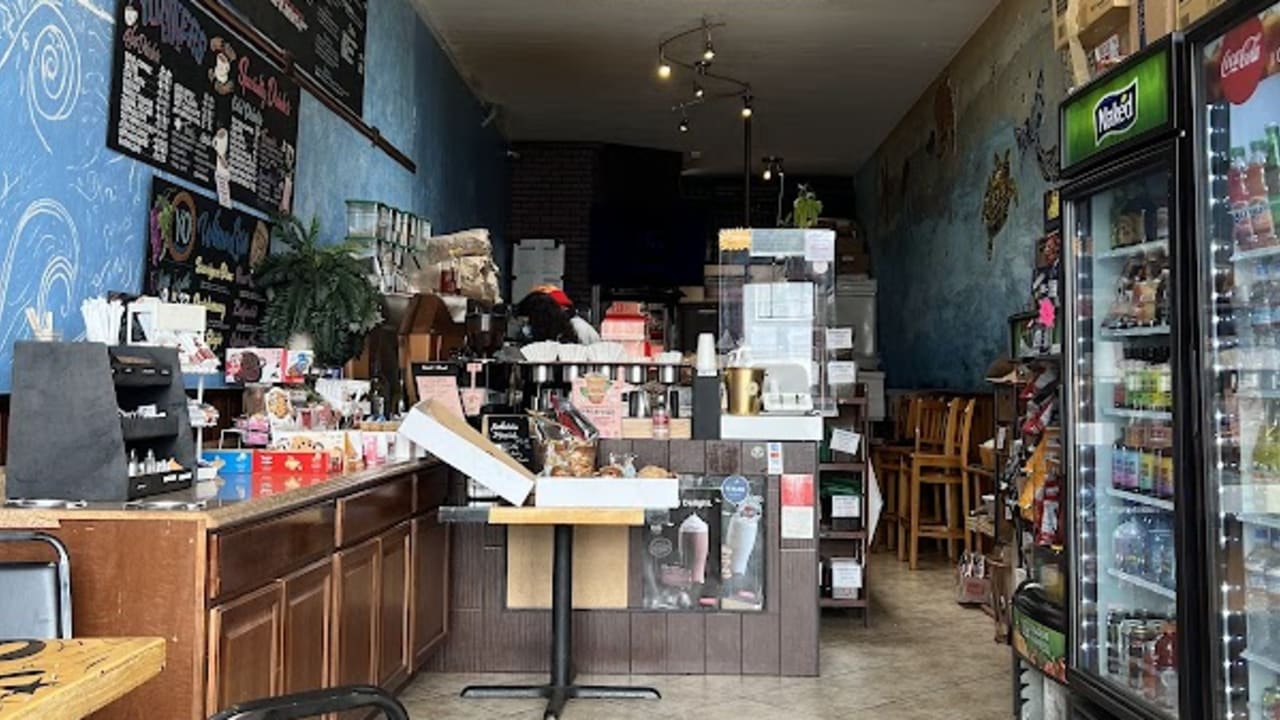 Yonkers Cafe - Photo 1