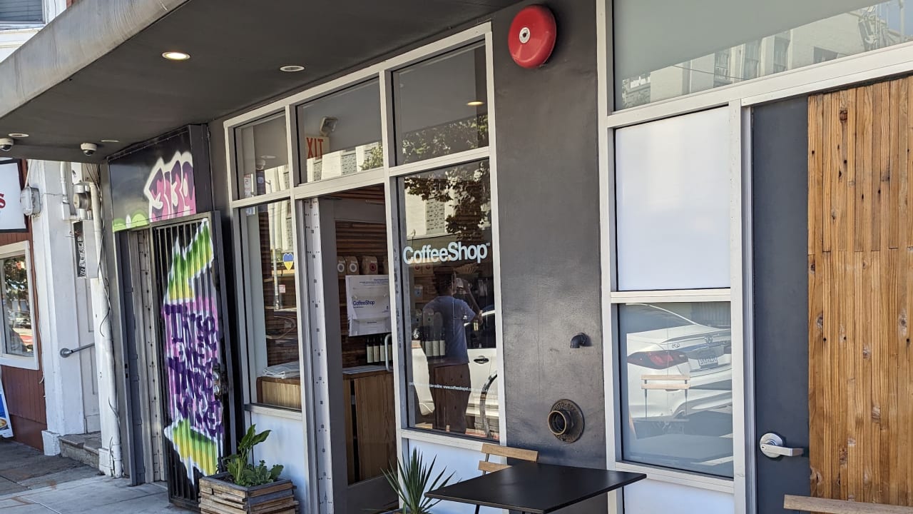 CoffeeShop - Photo 1