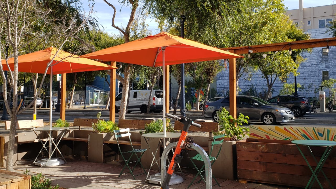 Mercury Cafe - Photo 1