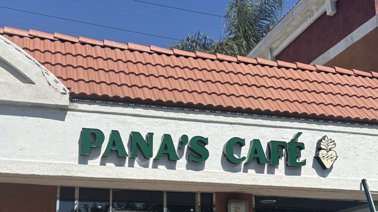 Pana’s Café - Photo 1