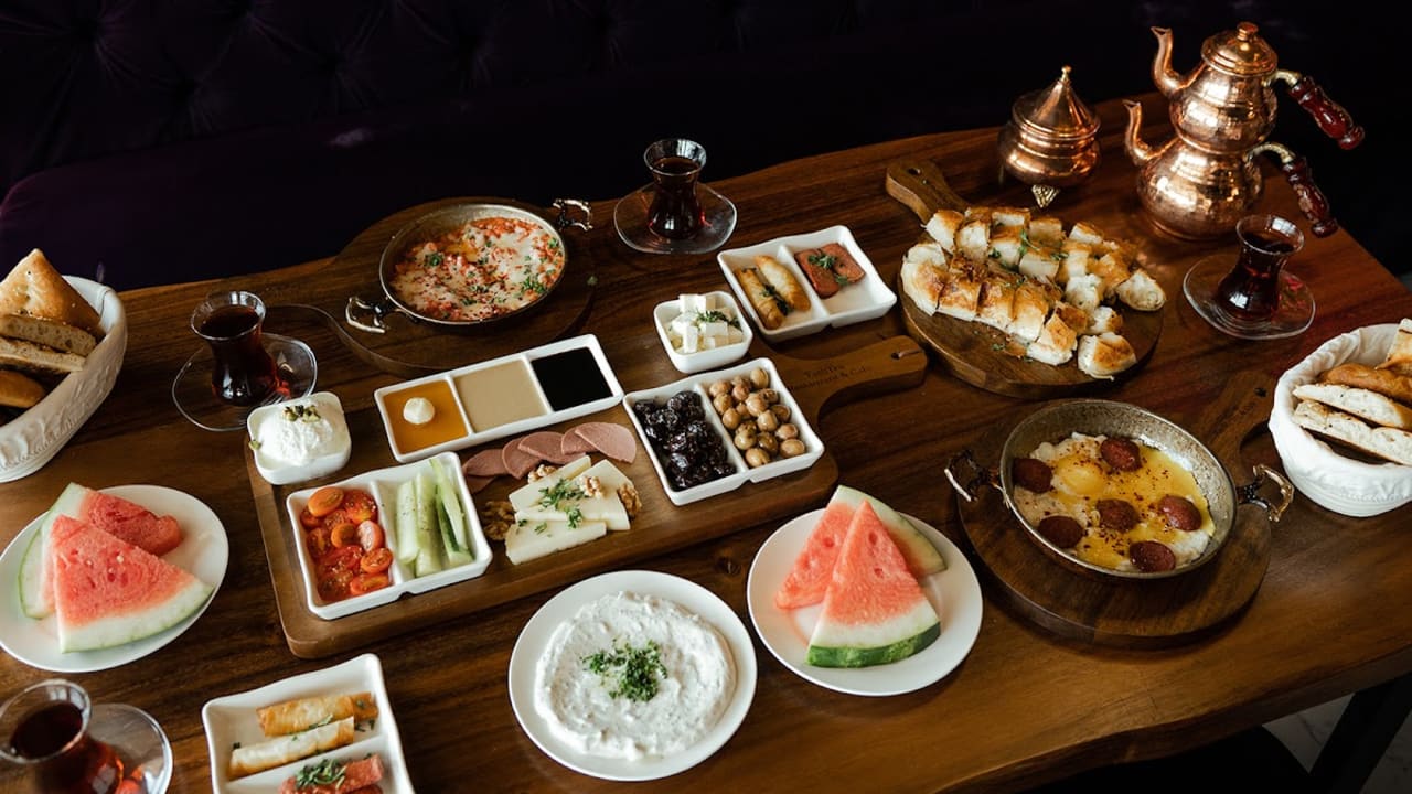 TashTea Cafe Kurdish & Turkish Cuisine - Photo 3