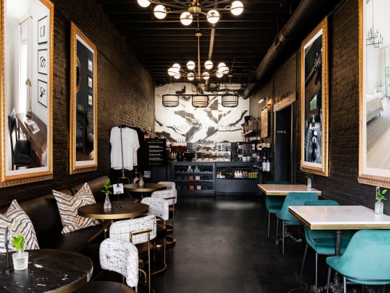 ONYX + ALABASTER Coffee Lounge - Franklin