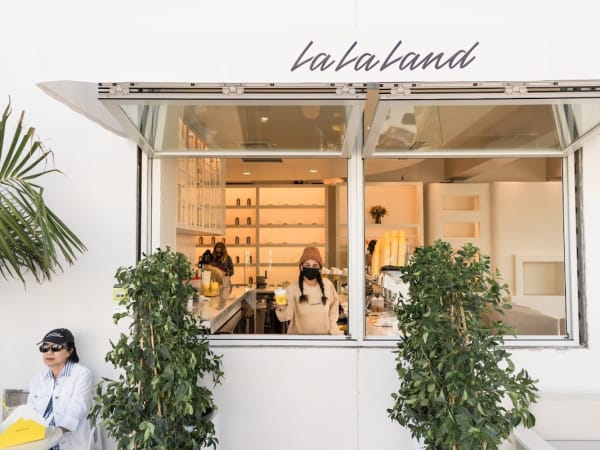 La La Land - Wilshire Montana