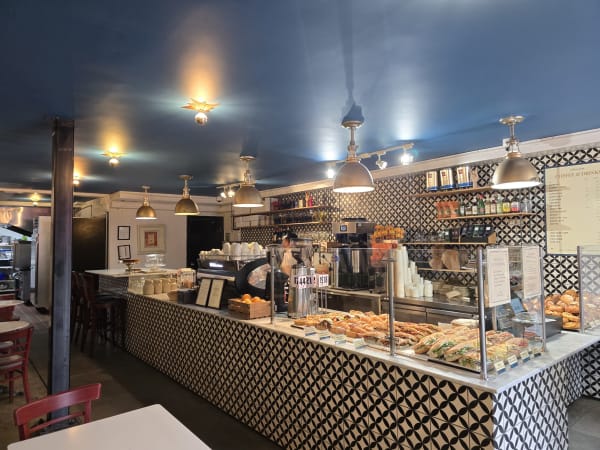 Poesia Cafe - Castro