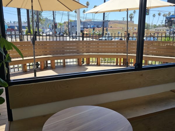 Cafe De Mama - Los Angeles