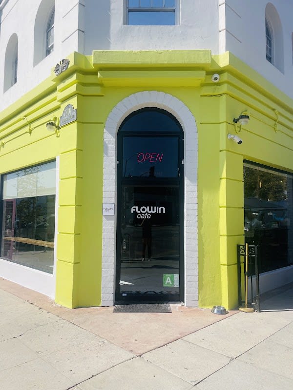 Flowin Cafe thumbnail