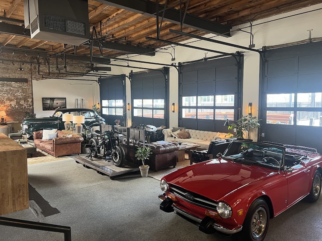 Lola's European Cafe thumbnail