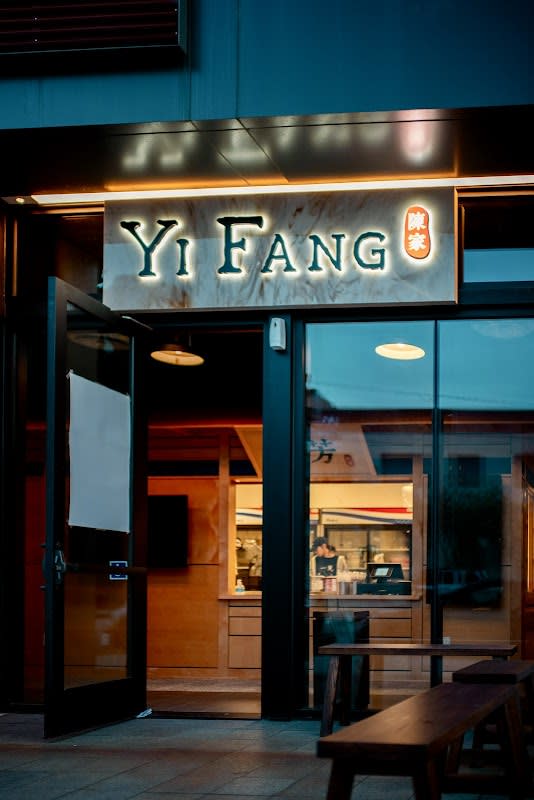 YiFang Taiwan Fruit Tea thumbnail