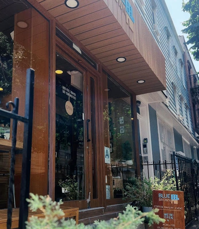 Blue Brown Cafe thumbnail