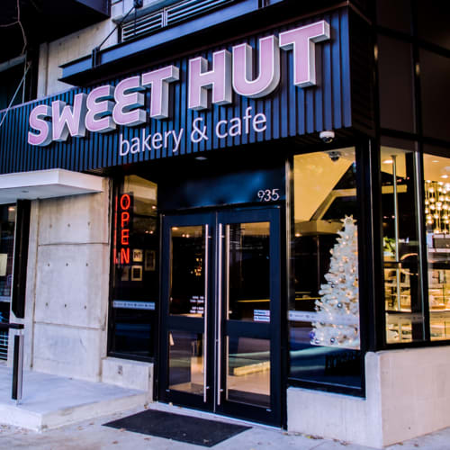 Sweet Hut Bakery & Cafe thumbnail