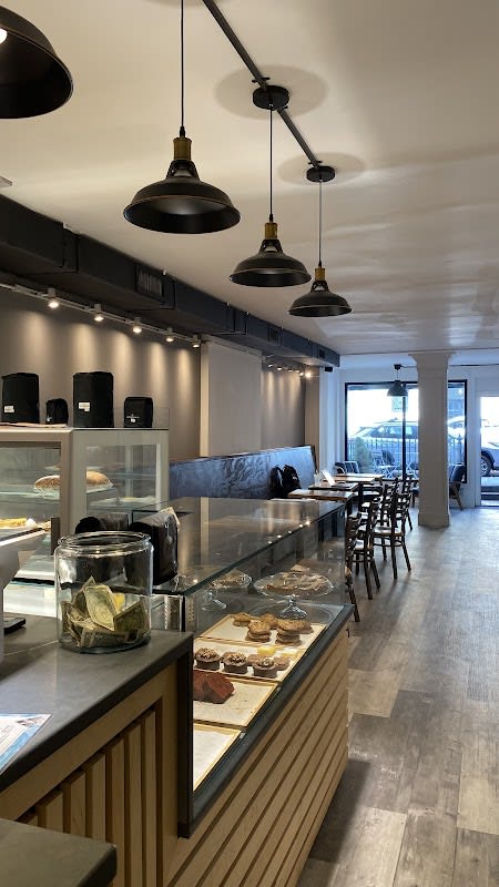 Velvette Black thumbnail