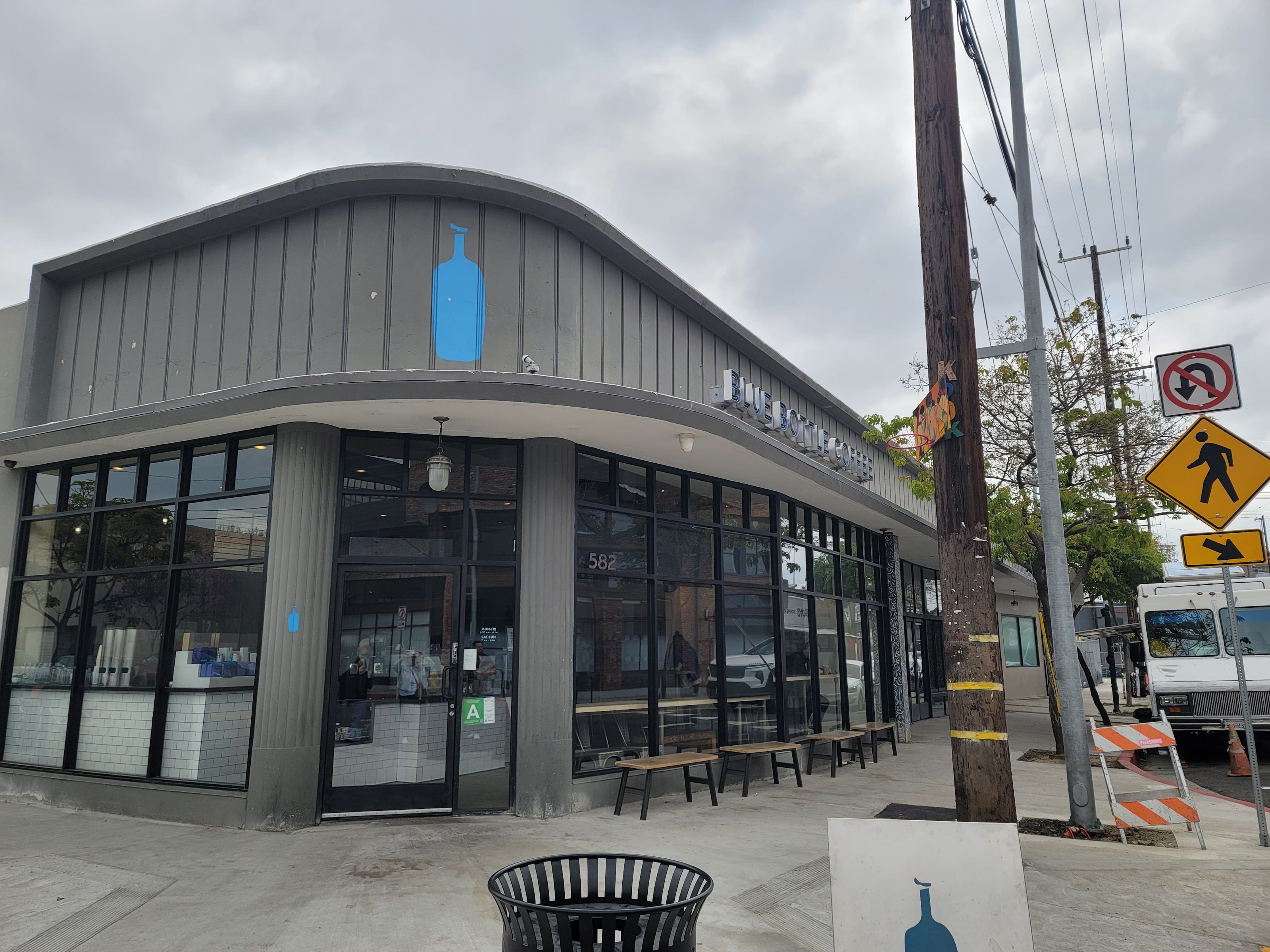 Blue Bottle Coffee thumbnail