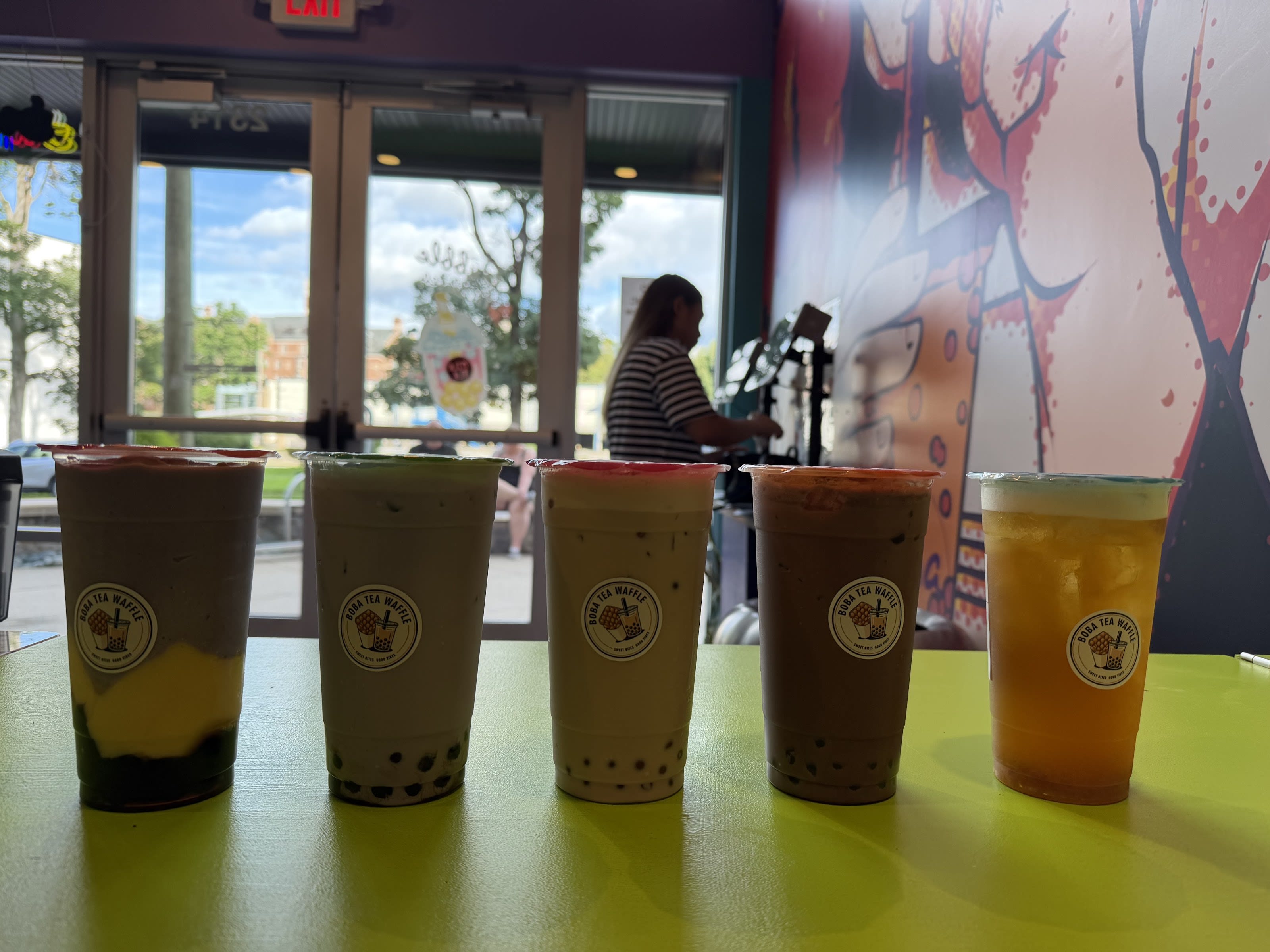 Boba Tea & Waffle thumbnail