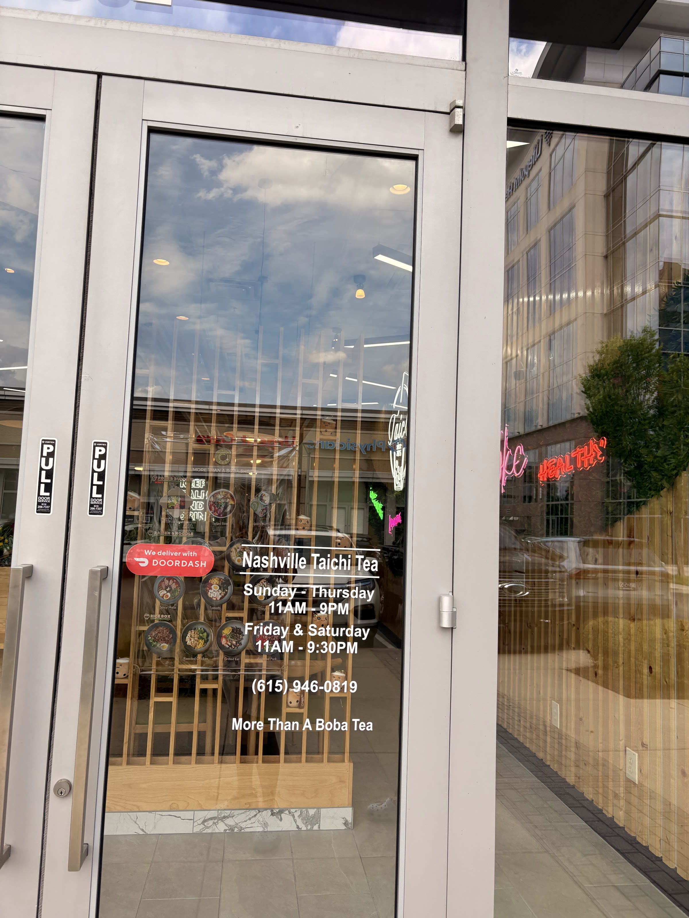 Taichi Bubble Tea, Ramen and Poke Bowl - Nashville thumbnail