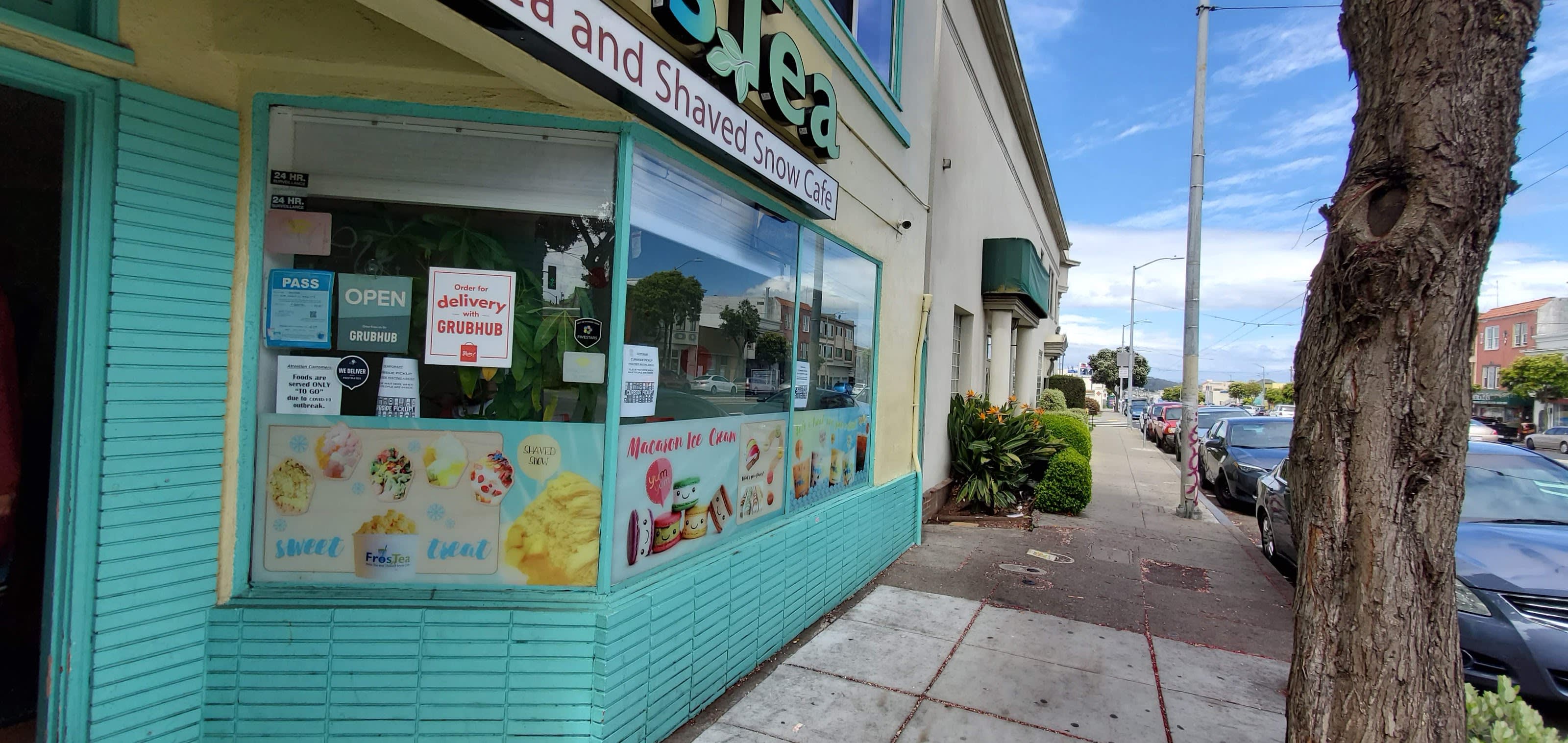 FrosTea Boba Tea and Shaved Snow Cafe thumbnail