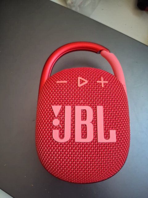 JBL Clip 4