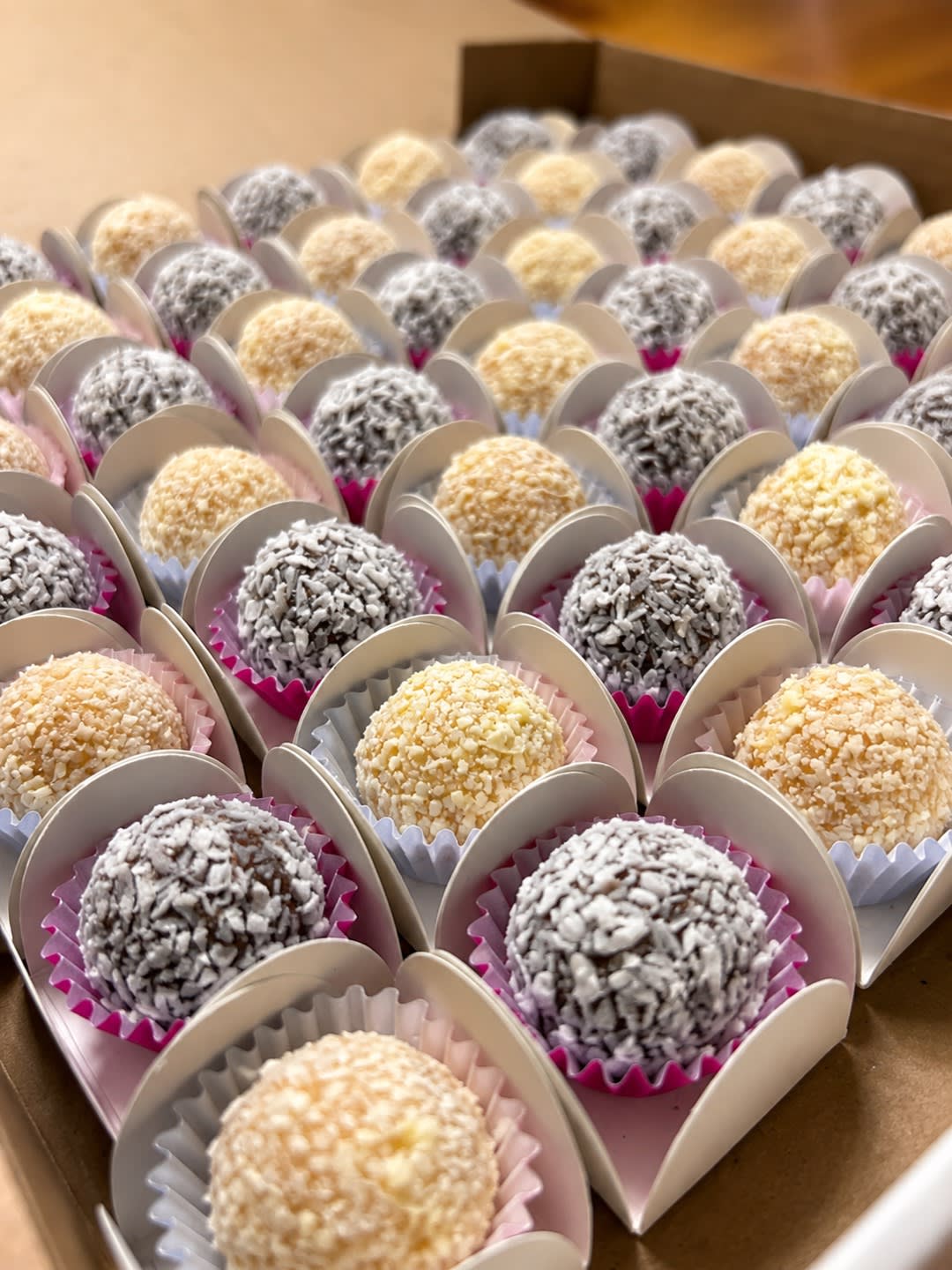Brigadeiros Gourmet Artesanais | @langone_brigadeiros — foto 2 de 6