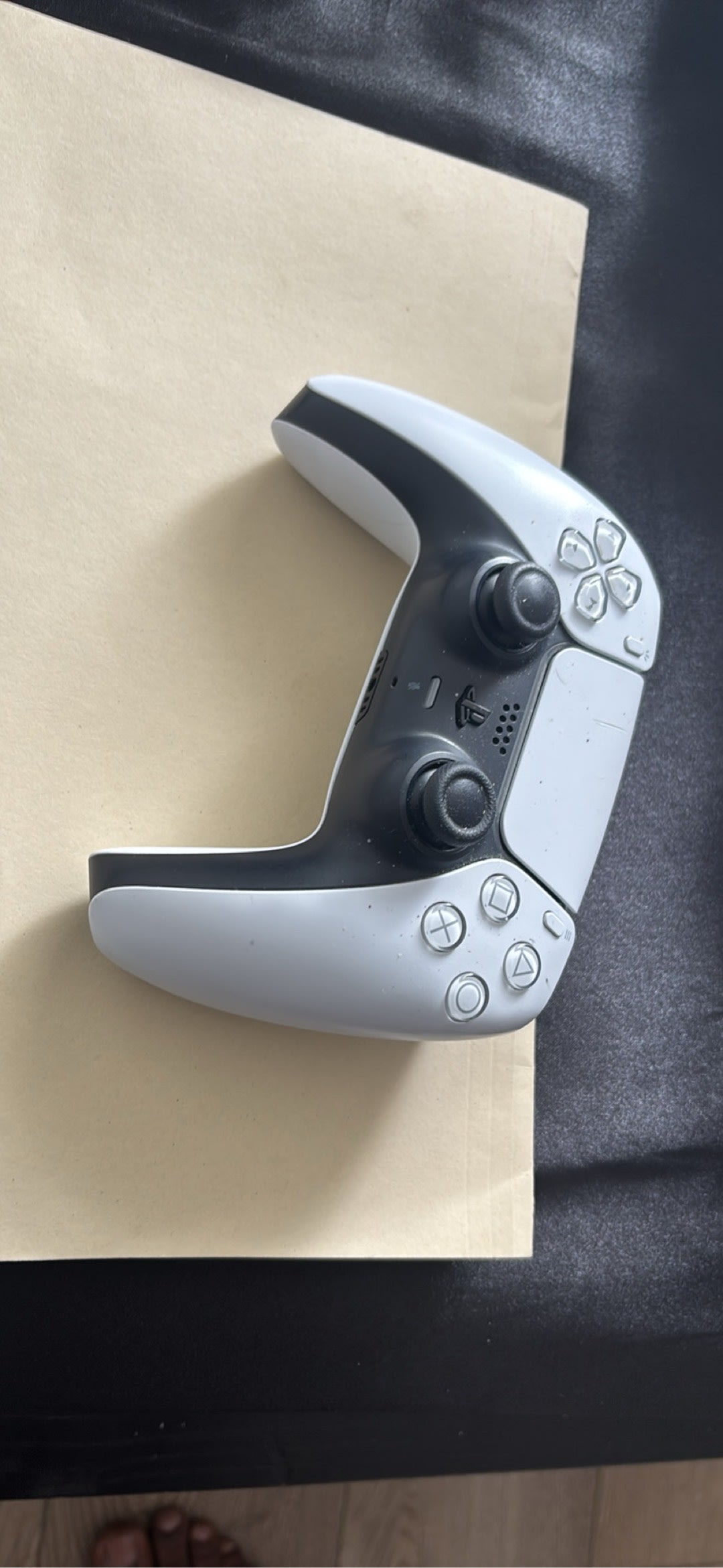 Playstation 5 — foto 5 de 6