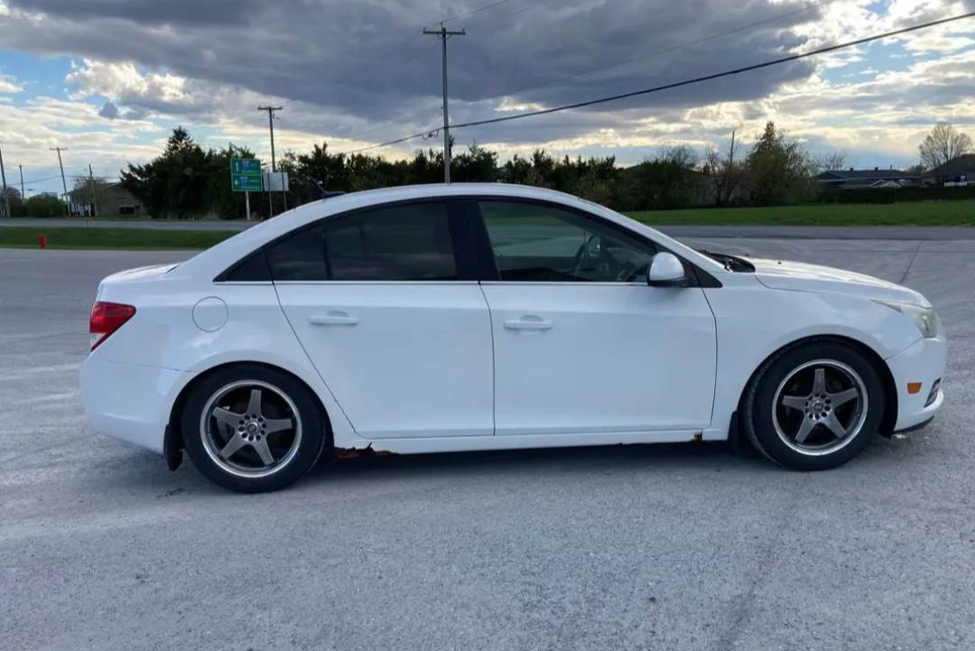 Cruzer 1.4 turbo Manual — foto 3 de 6