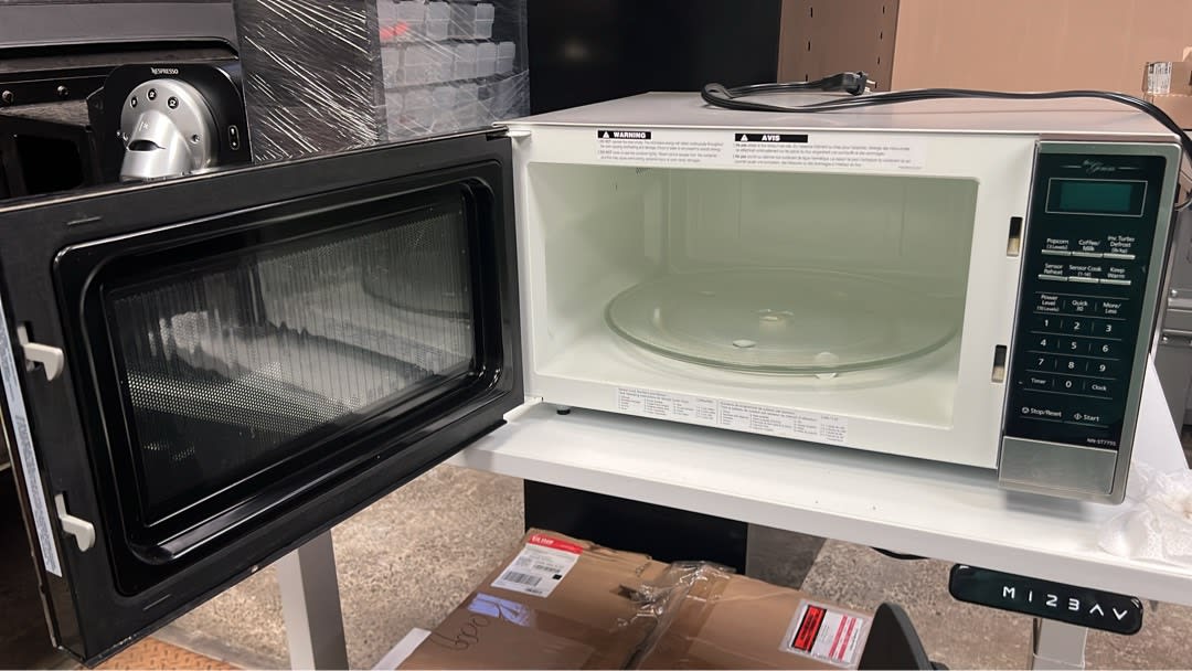 Microondas Panasonic em excelente condição — foto 2 de 4
