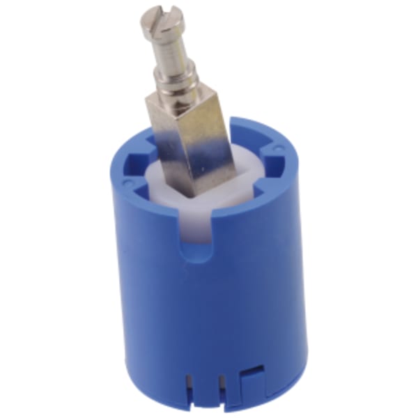 Delta Nyla®: Cartridge & Adapter in Chrome