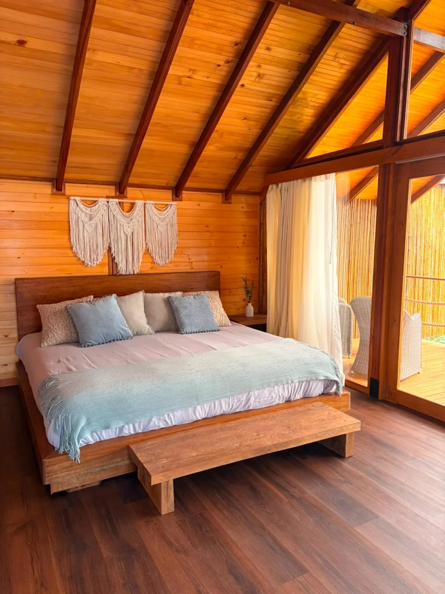 SIE — NUKU ECOLODGE