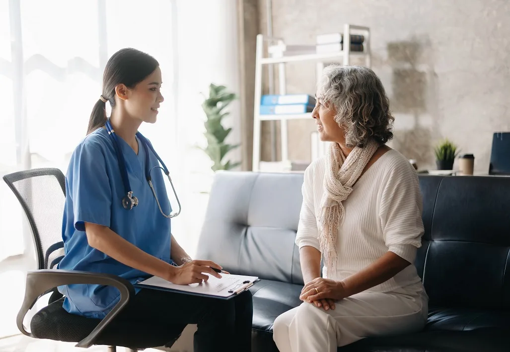 Adult patient receiving speech therapy for acquired stuttering at PT of the City.