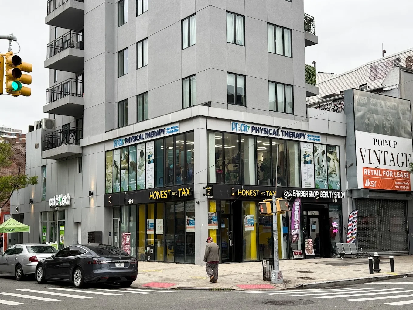 PT of The City physical therapy clinic in Brooklyn with modern rehabilitation equipment
