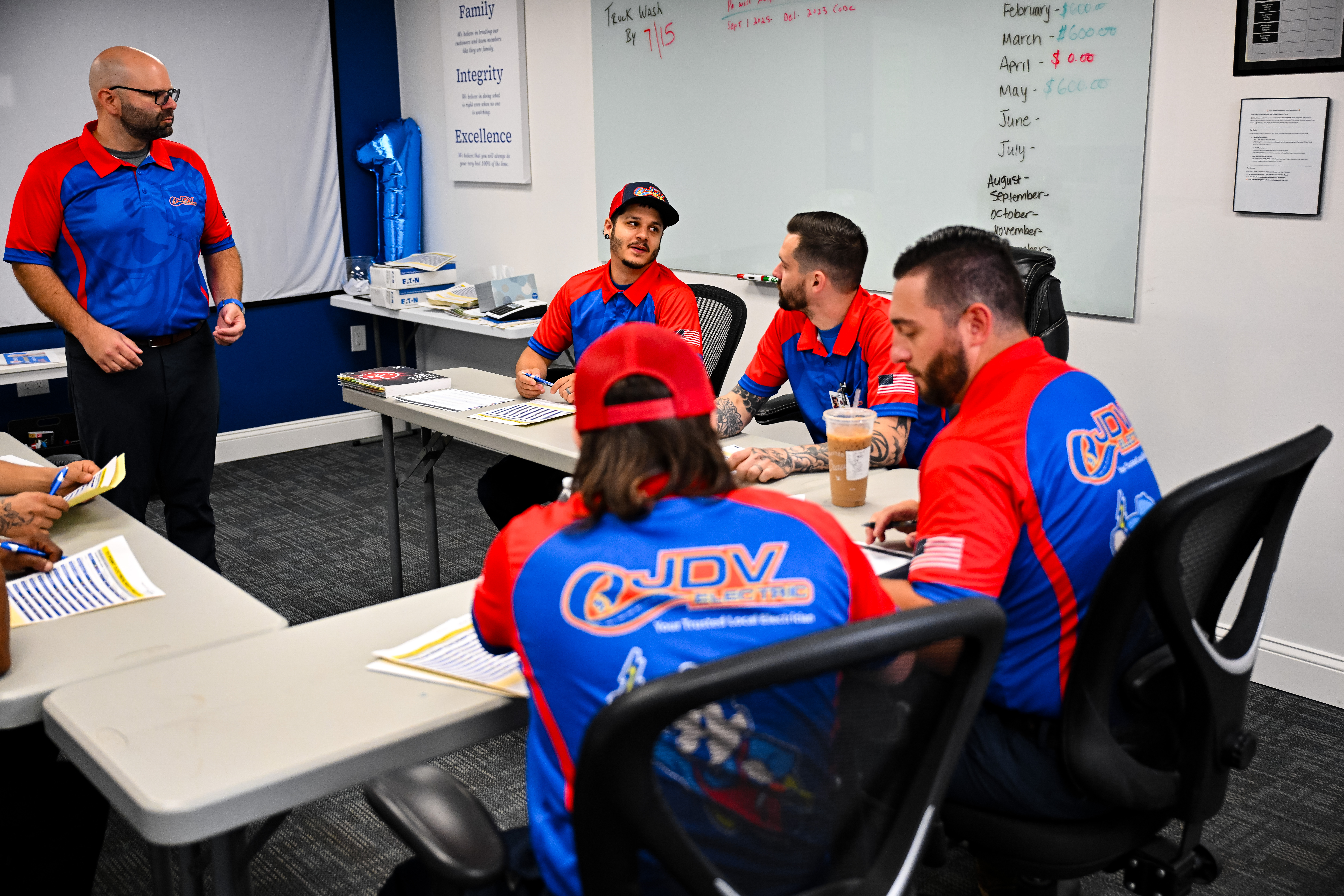 Experience excellence and professionalism with JDV Electric, your trusted local electrician.