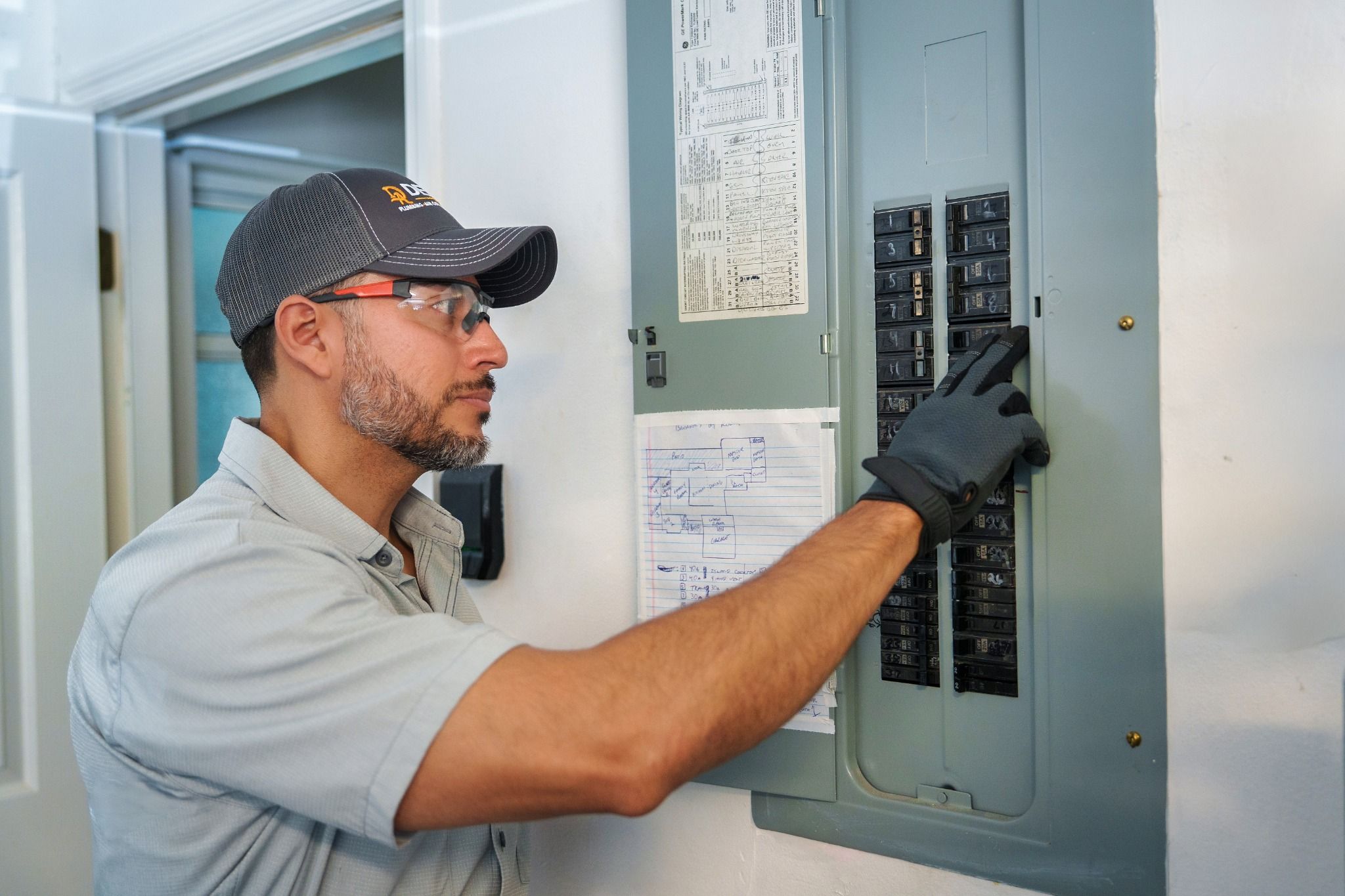 Trust Del-Air Heating, Air Conditioning, Plumbing and Electrical for professional, safety-focused electrical service that prioritizes organized, reliable results.