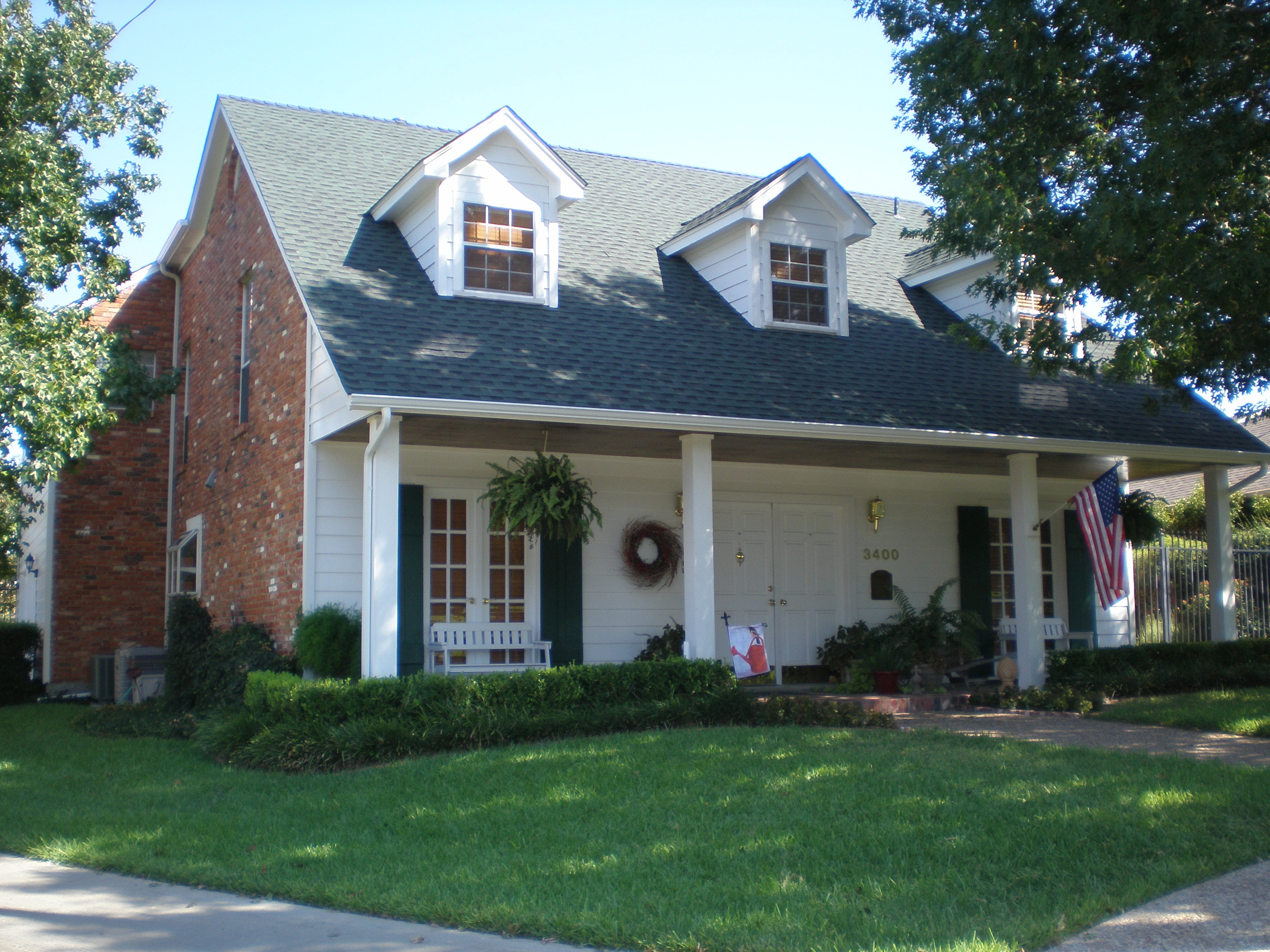 Americana Roofing delivers excellent craftsmanship and professionalism in every roofing project to enhance your home's curb appeal.