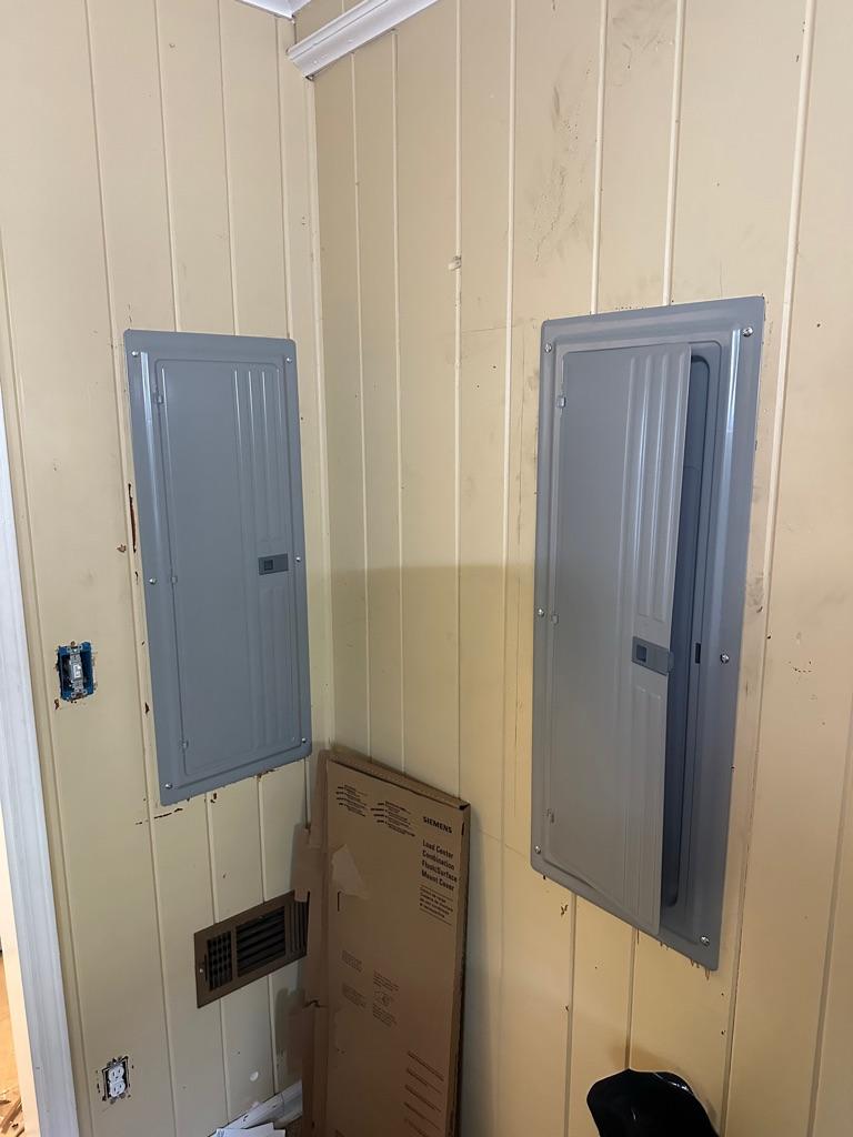 Aardvark Electric, Inc.: Ensuring safe and high-quality electrical installations with our professional panel upgrades.