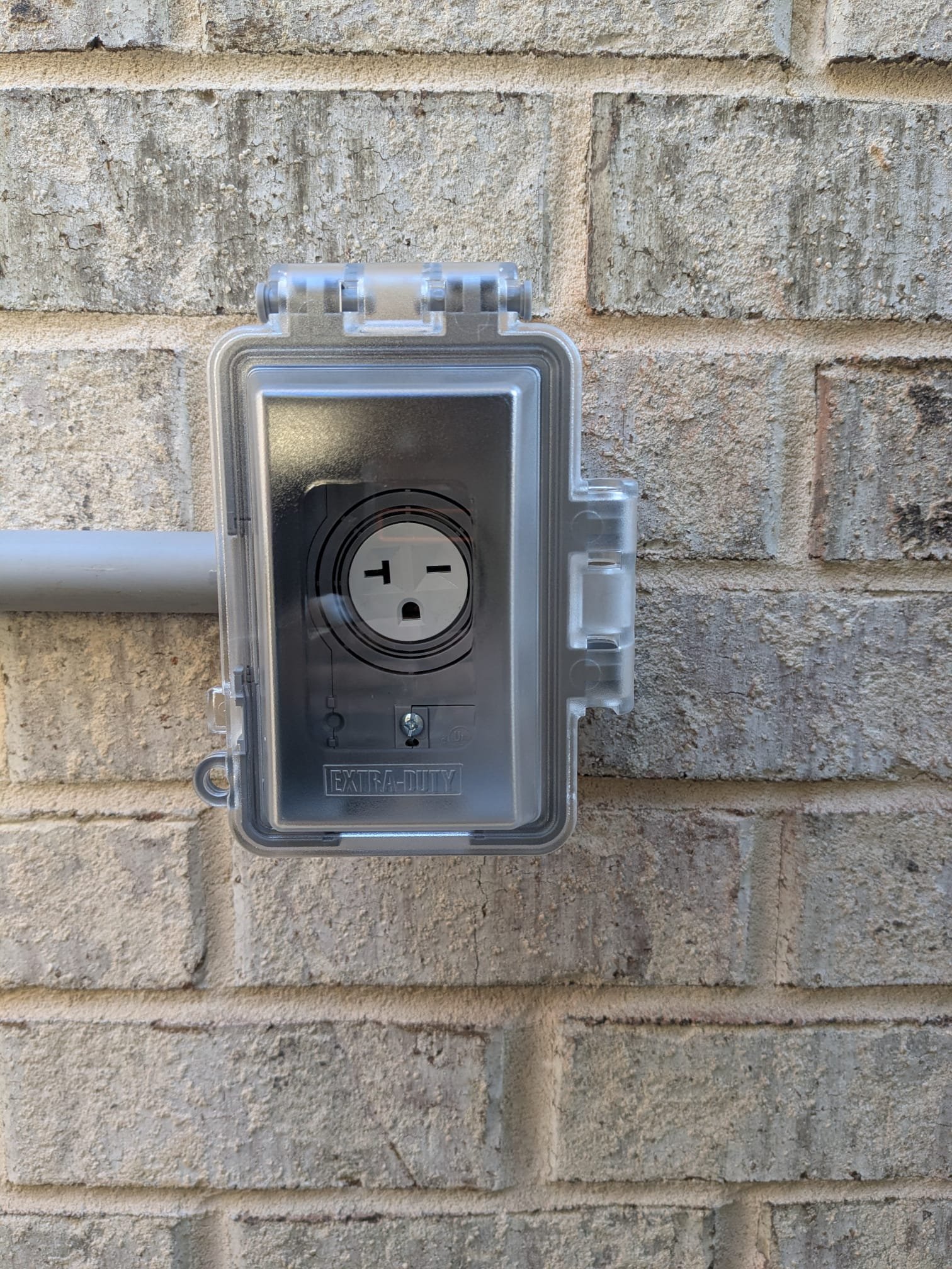 Aardvark Electric, Inc. ensures your home's safety with expertly installed outdoor outlets.