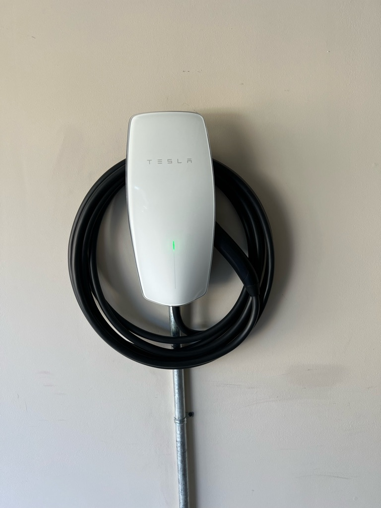 Aardvark Electric, Inc. – Powering the future with expert EV Charger Installation services.